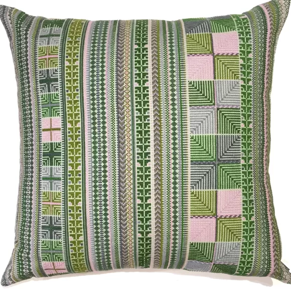 Embroidered Pillow - Fern Hanan<Kissweh Shop