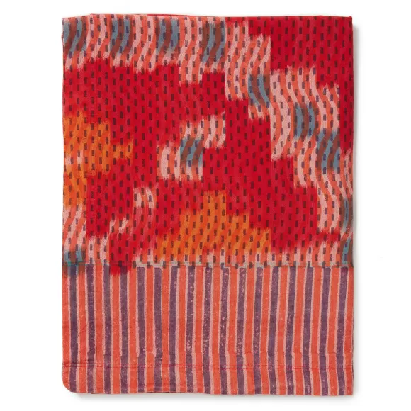 Ikat Tablecloth - Vermillion Wave<Gregory Parkinson Surround Outlet